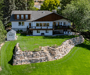 close-up-vegetables-plate-table
